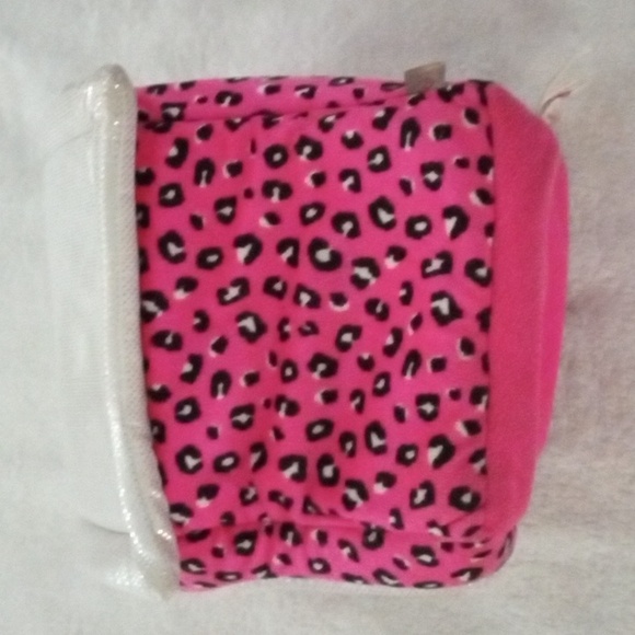 Small Animal House - Picture 2 of 4